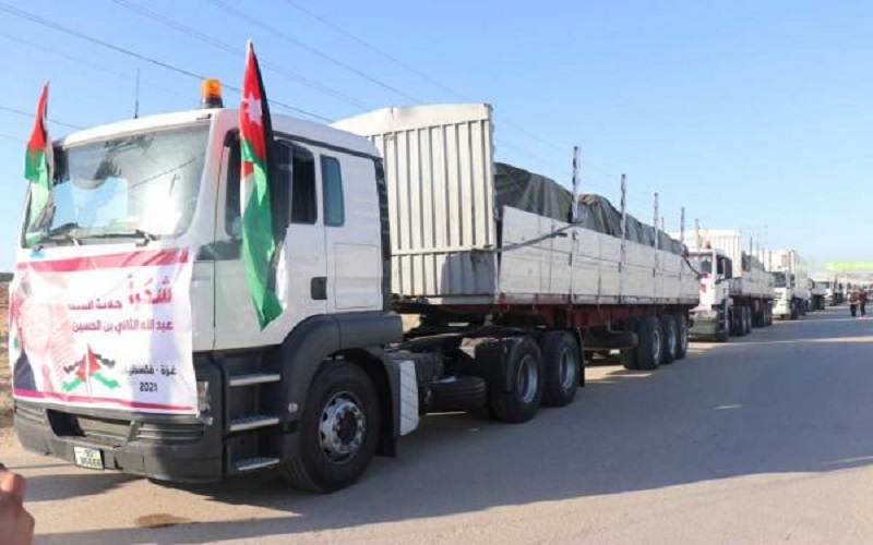 وصول قافلة مساعدات إنسانية أردنية من