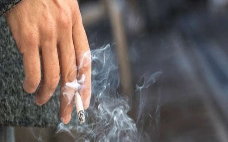 دراسة: حوالي 50٪ من المدخنين في