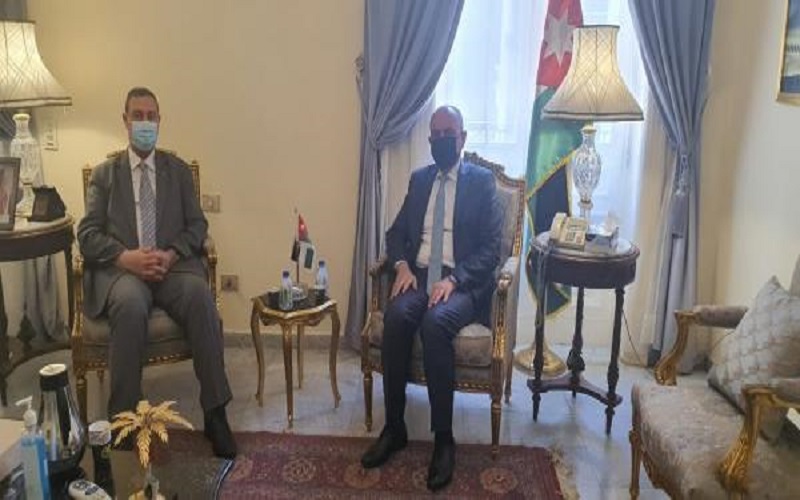 السفير الفلسطيني في القاهرة يؤكد اعتزازه