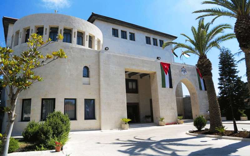 الحكومة تعكف على وضع خطة الصيف