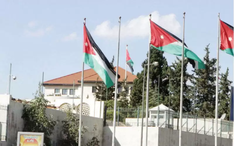 مجلس الوزراء: لن نسمح بالتجمعات وسنتعامل