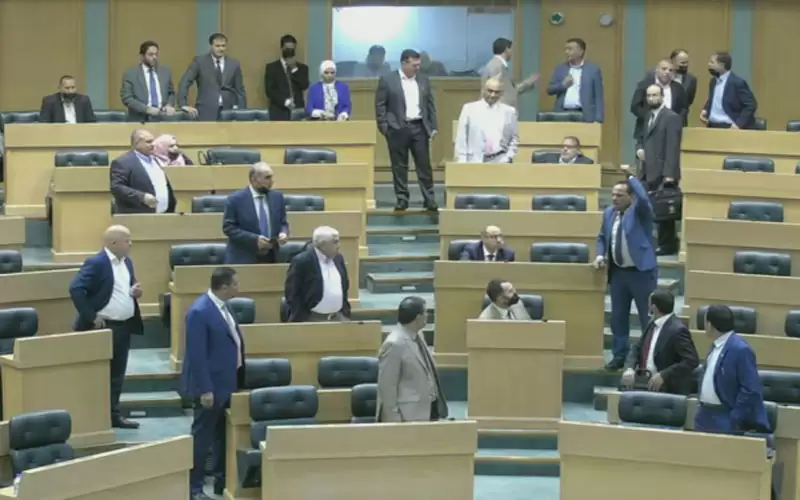 مشادات تحت القبة .. وكريشان: الحكومة