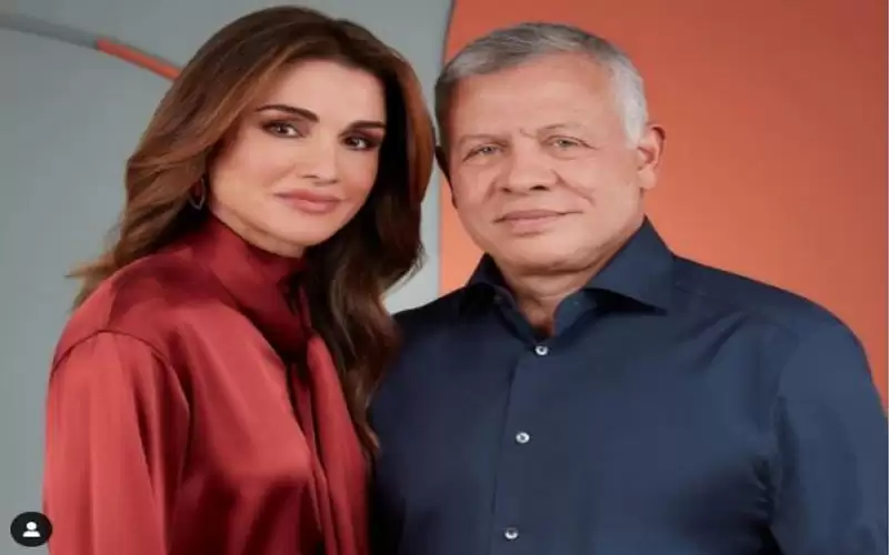 الملكة تهنئ الملك بعيد زواجهما: دائما