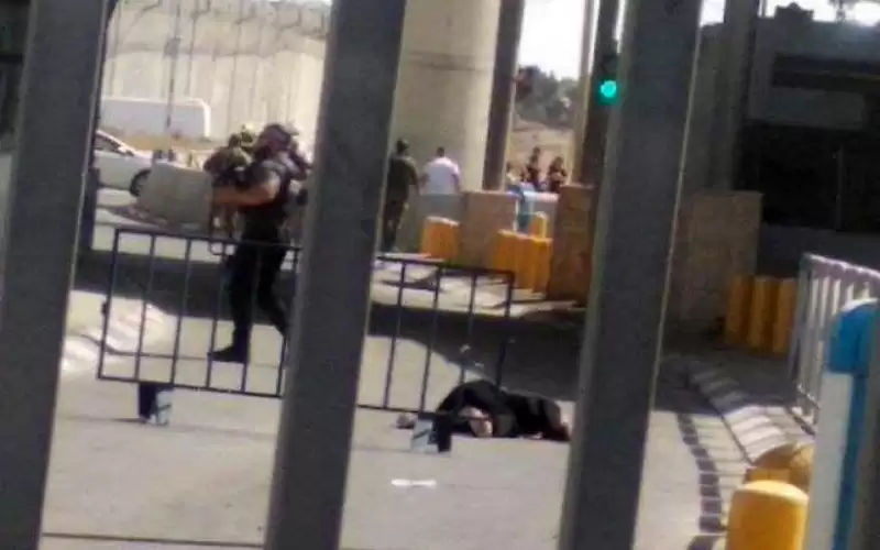 اصابة فلسطينية برصاص الاحتلال شمال القدس