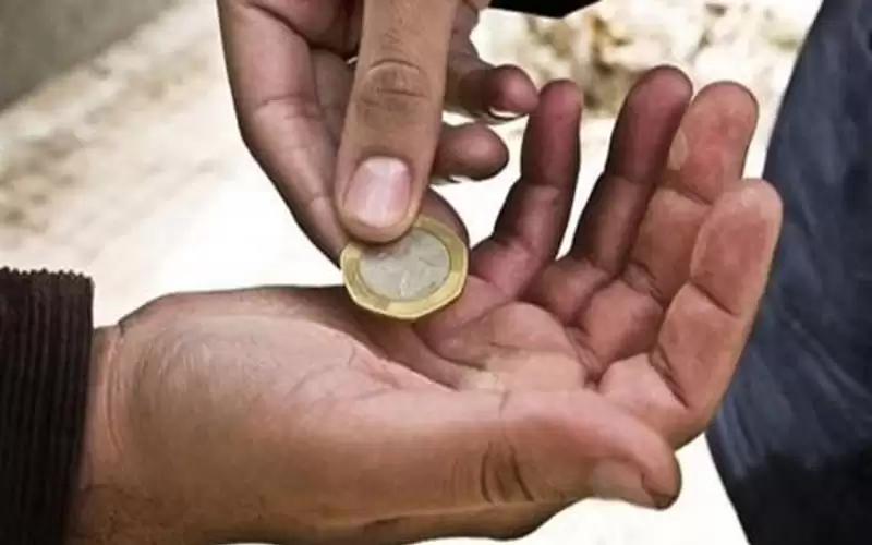 التنمية: ضبط متسولة تمتلك سيارتي نقل
