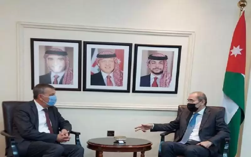 الصفدي يلتقي المفوض العام للأونروا