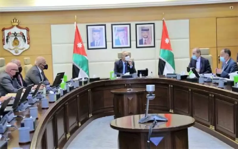 الحكومة توافق على سلسلة اجراءات للحد