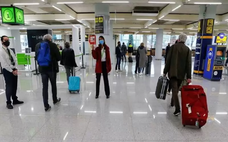 ألمانيا تتيح الدخول المشروط للقادمين من