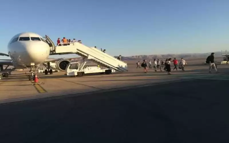 وصول طائرة روسية تقل أكثر من