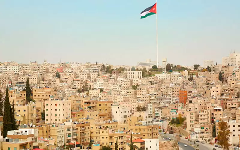 الصيف يبدأ في الأردن اليوم