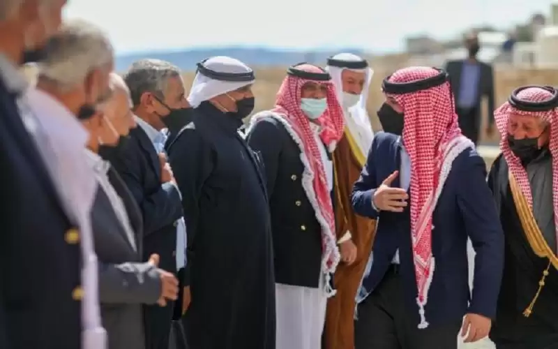 ولي العهد بمنزل الشيخ عطاالله السعيدات