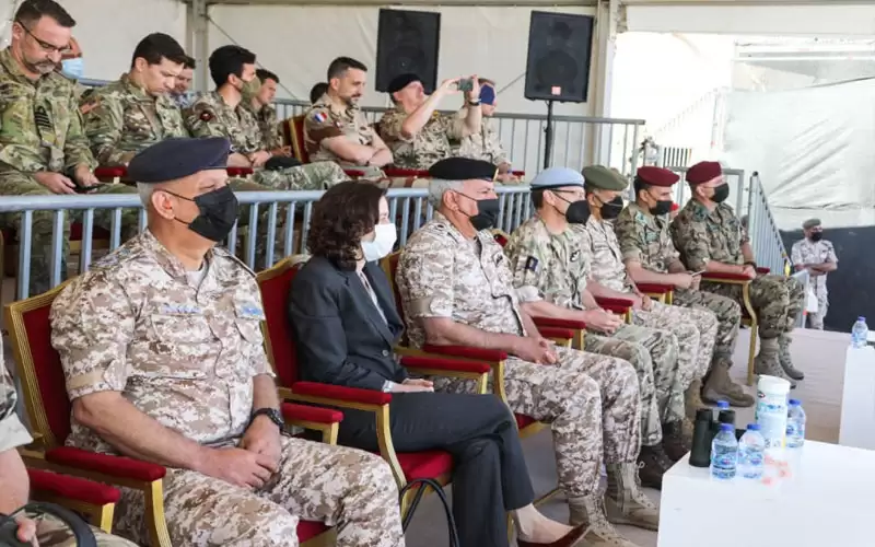 الحنيطي وسفيرة بريطانيا يتابعان تمرين اقتحام