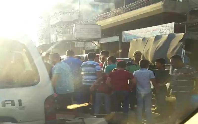 لبنان .. توقيف شاحنة حليب وتوزيعه