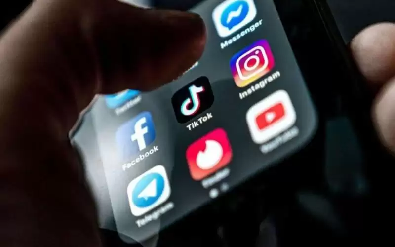 بدء تعطيل مواقع التواصل بسبب التوجيهي