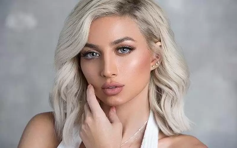 مودل روز تكشف عن اسمها الحقيقي