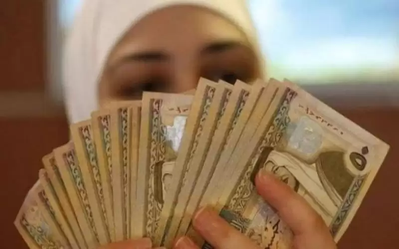 مطالبة بتأجيل أقساط القروض لشهر تموز