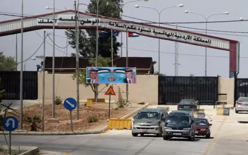 الفراية يقرر تمديد الدوام في معبر