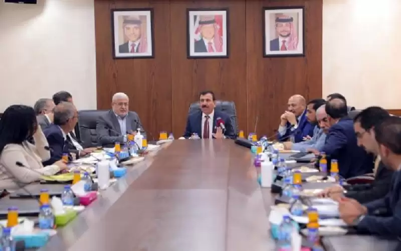 مشتركة نيابية تستمع لآراء حول البلديات