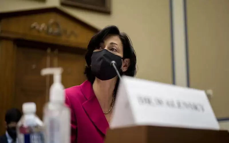 مسؤولة أميركية: الملقحون لا يحتاجون إلى