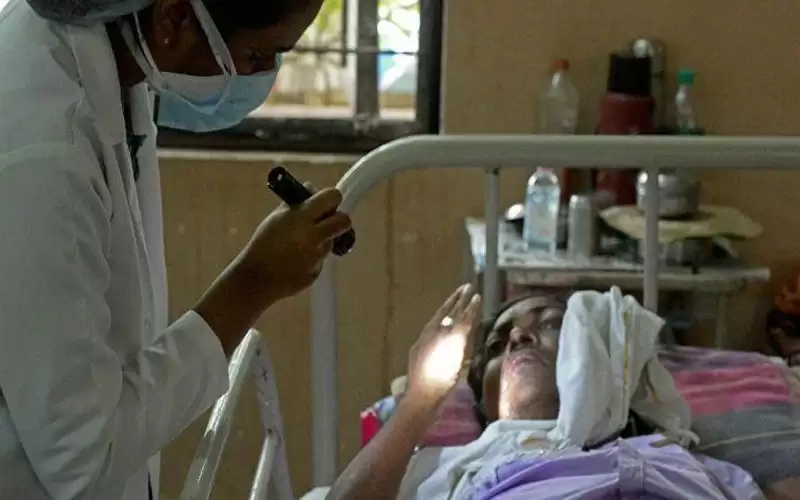 وفيات كورونا بالهند تتخطى عتبة الـ400