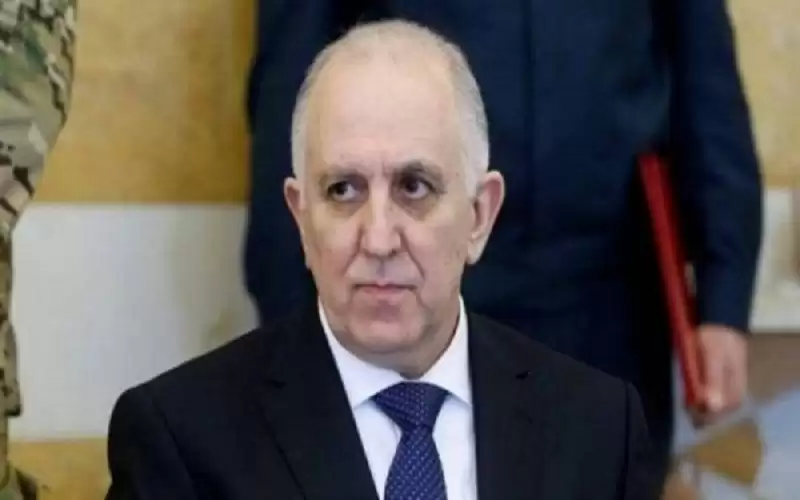 لبنان: وزير الداخلية يعطي الإذن بملاحقة