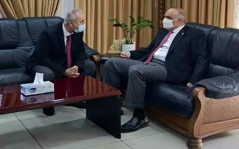 الخصاونة: القطاع الخاص شريك أساسي