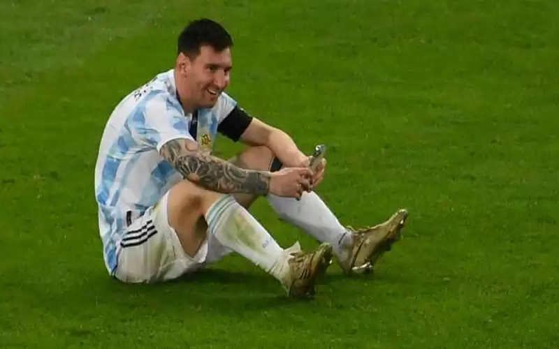 مدرب الأرجنتين: ميسي لعب النهائي وهو