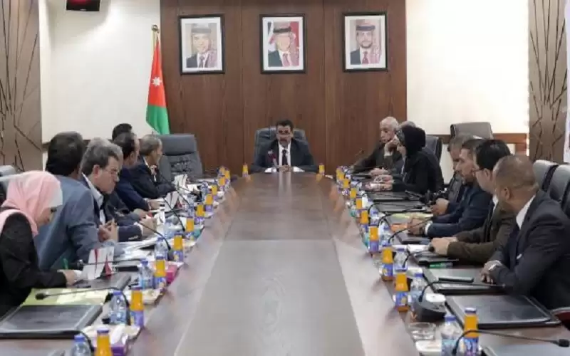 دعوات لزيادة الصلاحيات المالية والادارية لرؤساء