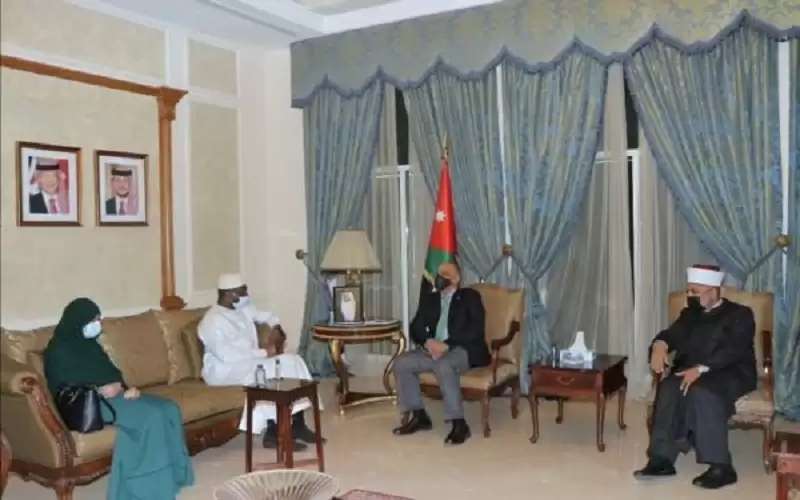 الخصاونة يؤكد ضرورة توضيح الصورة الحقيقية