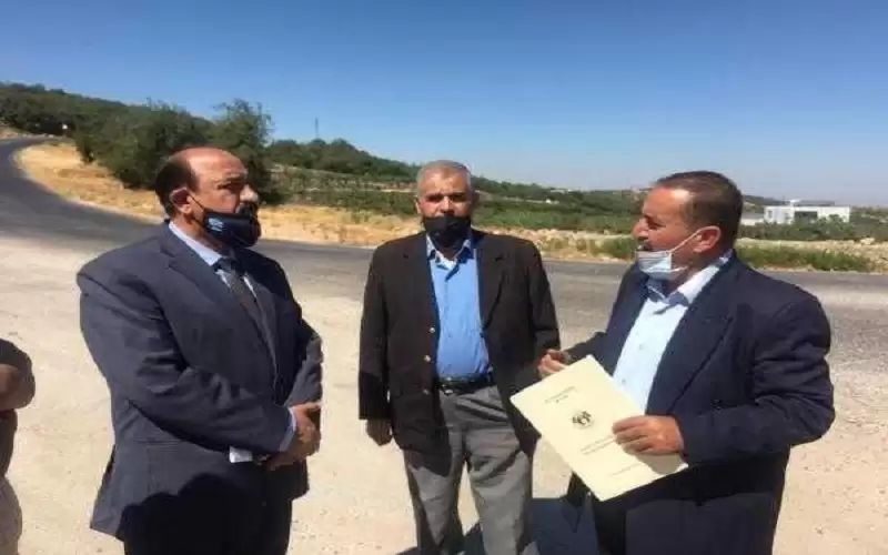 الشوبكي يطلع على الخدمات المقدمة للمتقاعدين