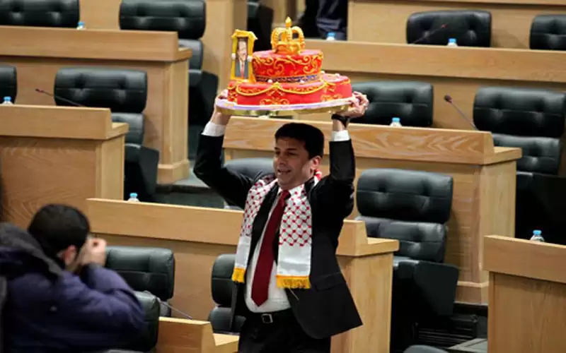 إلزام المسلماني وعبيدات بمبلغ 222 ألف