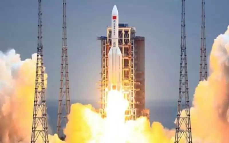 مركبة فضاء صينية تعود إلى الأرض