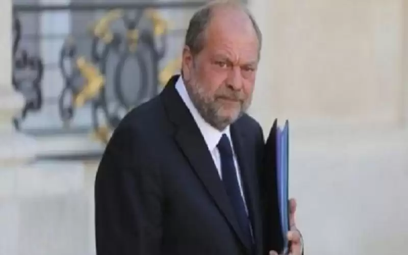 اتهام وزير العدل الفرنسي في قضيتي