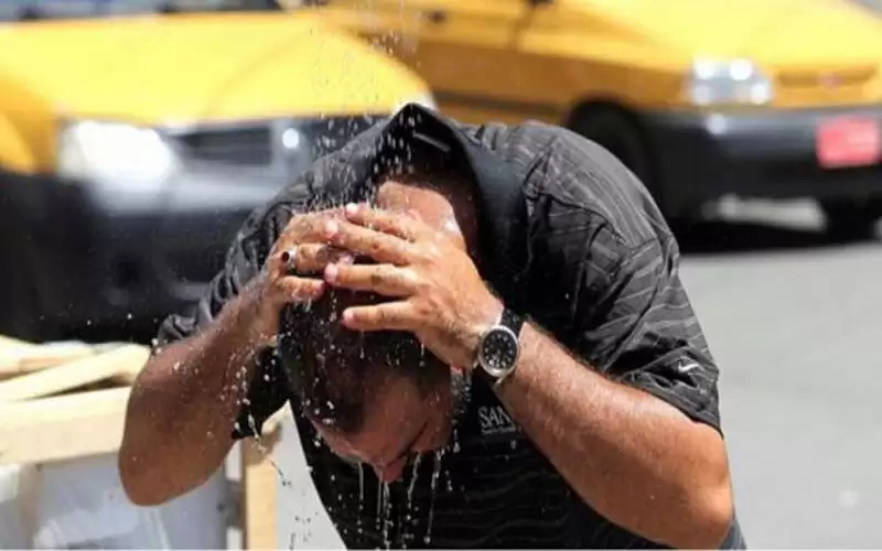 كتلة حارة ودرجات الحرارى تتخطى الـ42