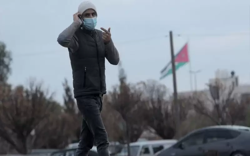 انخفاض إصابات كورونا النشطة في الأردن