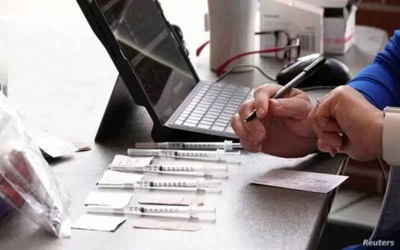 خبراء يدعمون مقترح الجرعة الثالثة لمواجهة