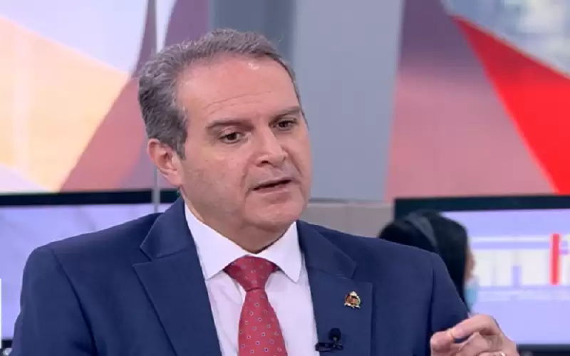 الهواري: خثرات رئوية تسببت بنزول الأكسجين