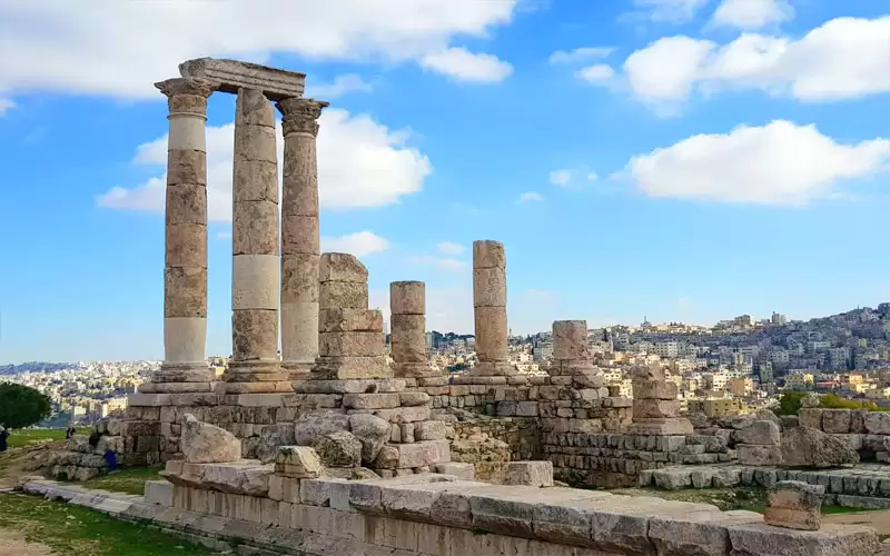 الطقس الحار مستمر الثلاثاء