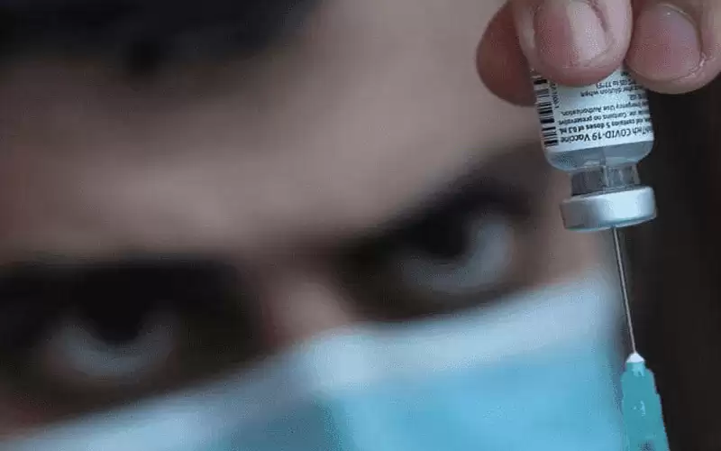 السعودية: يمكن للمتعافين الحصول على لقاح