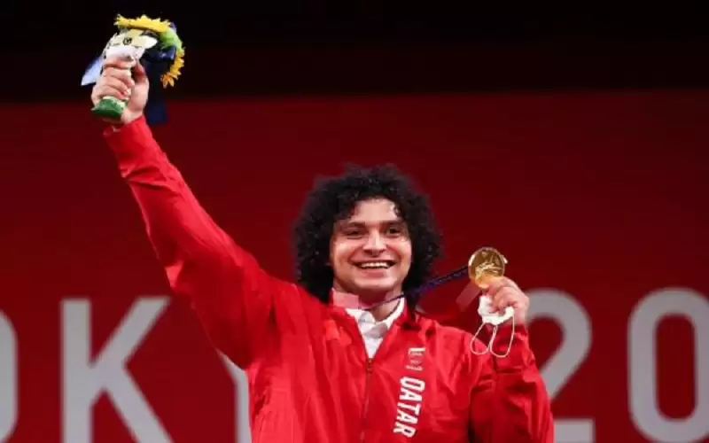 القطري فارس إبراهيم يتوج بذهبية رفع