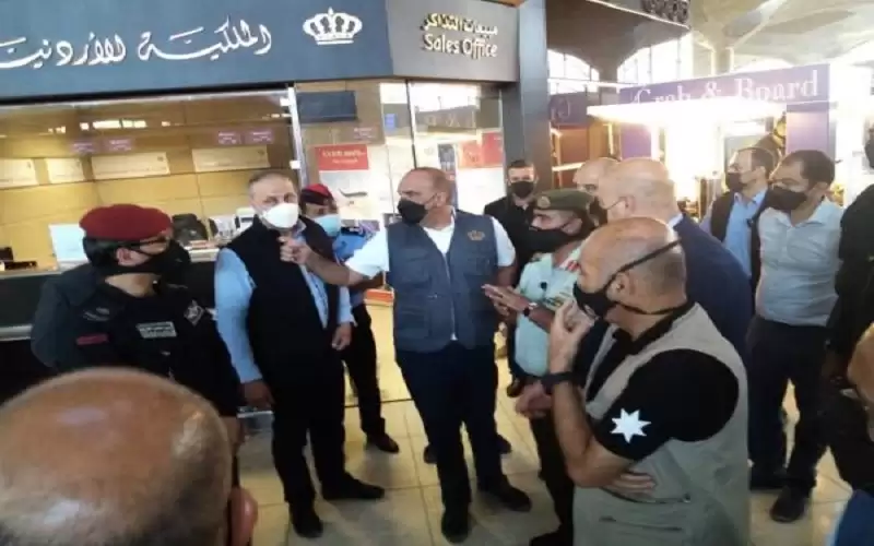رئيس الوزراء في زيارة مفاجئة إلى