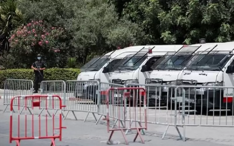 تونس .. إيقاف قيادي في حركة