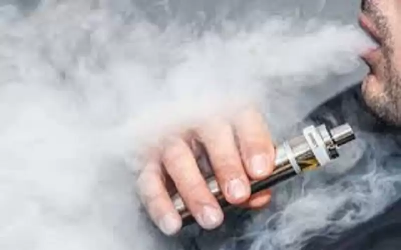 تعرف على مخاطر السجائر الإلكترونية التي