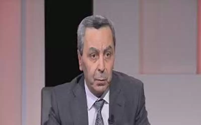 ابوقديس: مناهج جديدة لبعض الصفوف والظروف