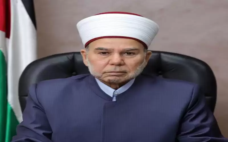 مفتي المملكة: كورونا أعاد البوصلة إلى