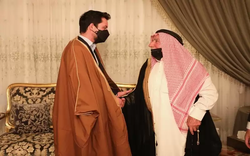 الحسين يزور مضارب العتوم