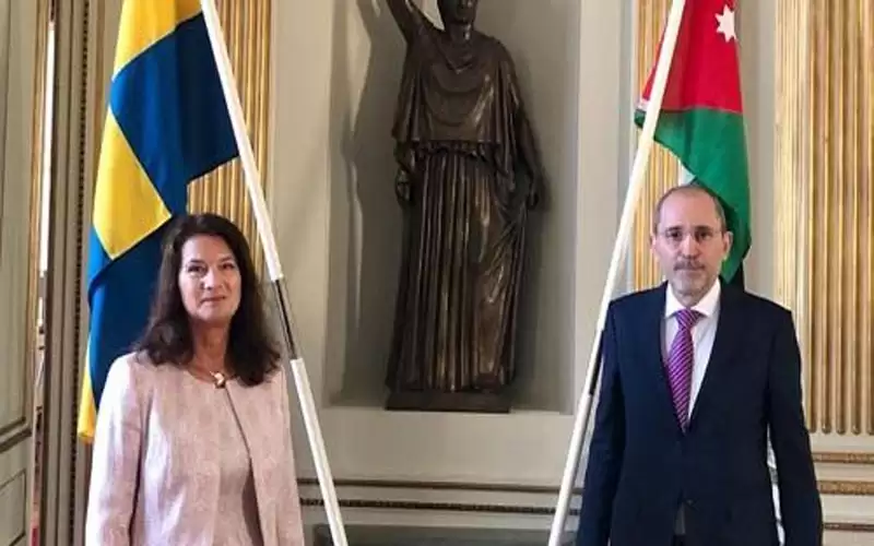 الصفدي يبحث خطط دعم أونروا