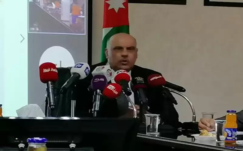 الخدمة المدنية: نحتاج إلى 8 سنوات