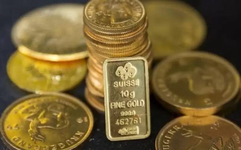 الذهب ينخفض بفعل صعود الدولار