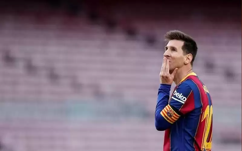 برشلونة يقطع الطريق على باريس لضم